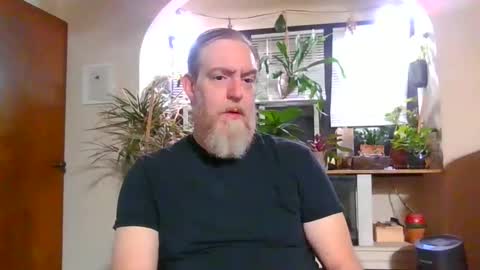 Snapshot of moeblick chatting on 01-29-25, 12:24 moeblick online show from 01-29-25, 12:24