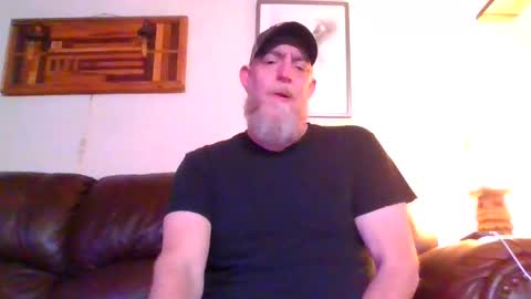 Snapshot of moeblick chatting on 02-10-25, 02:19 moeblick online show from 02-10-25, 02:19