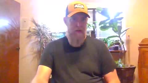 Snapshot of moeblick chatting on 09-11-25, 11:54 moeblick online show from 09-11-25, 11:54