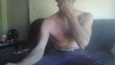 Snapshot of mohican69hot chatting on 04-17-26, 03:37 mohican69hot online show from 04-17-26, 03:37