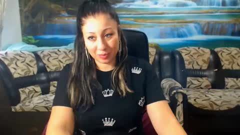moistmady online show from 11-20-25, 06:35