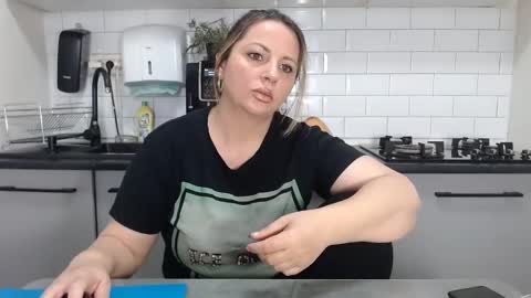 erika online show from 12-11-24, 09:52