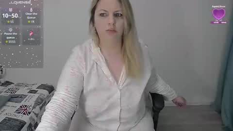 Snapshot of mojjo_erika chatting on 04-02-26, 07:28 erika online show from 04-02-26, 07:28