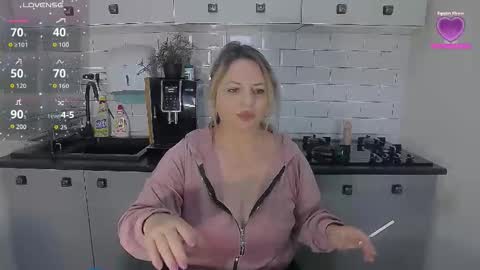 Snapshot of mojjo_erika chatting on 04-03-26, 06:44 erika online show from 04-03-26, 06:44