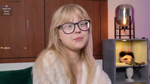 moliqin online show from 06-07-26, 07:45