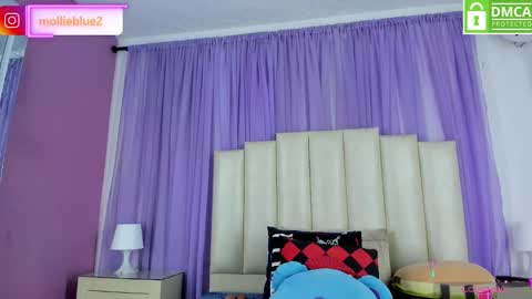 Hey Guys  Im Mollie online show from 12-15-24, 01:00