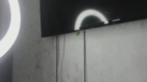 Snapshot of molly_555 chatting on 10-30-25, 02:35 Sima online show from 10-30-25, 02:35