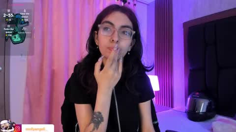 Snapshot of molly__a chatting on 06-08-26, 03:12 Molly online show from 06-08-26, 03:12