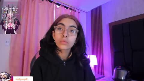 Snapshot of molly__a chatting on 06-15-26, 02:41 Molly online show from 06-15-26, 02:41