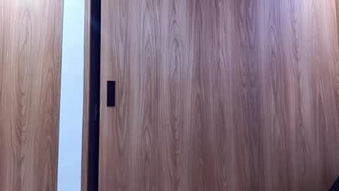 Molly online show from 10-20-25, 04:57