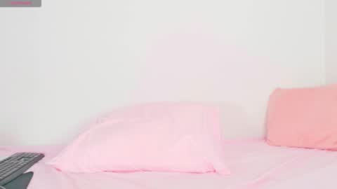 Snapshot of molly_hot778 chatting on 02-19-26, 09:33 molly come and have fun online show from 02-19-26, 09:33