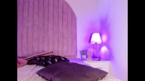 Molly Jackson online show from 02-15-25, 04:01