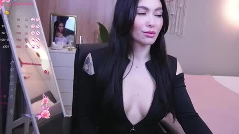 Snapshot of molly_jons chatting on 03-07-25, 06:46 Molly online show from 03-07-25, 06:46