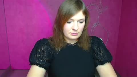 Snapshot of molly_mis chatting on 12-13-24, 01:01 Molly online show from 12-13-24, 01:01