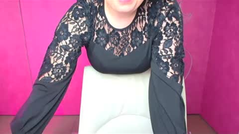 Snapshot of molly_mis chatting on 02-07-25, 03:41 Molly online show from 02-07-25, 03:41