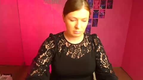 Snapshot of molly_mis chatting on 04-12-26, 11:37 Molly online show from 04-12-26, 11:37