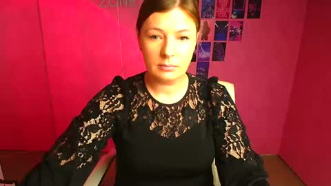 Snapshot of molly_mis chatting on 04-22-26, 11:34 Molly online show from 04-22-26, 11:34