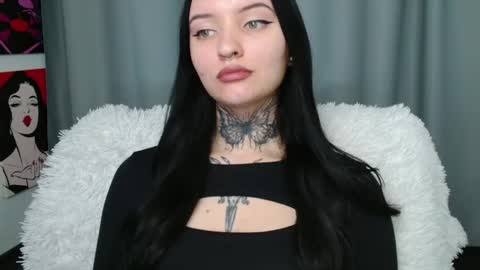 Lina online show from 02-10-25, 09:36