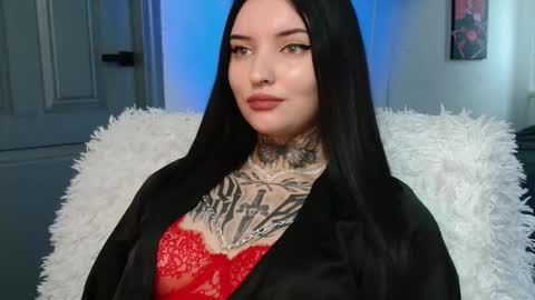 Snapshot of molly_montanaaa chatting on 03-07-26, 09:17 Lina online show from 03-07-26, 09:17