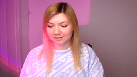 Snapshot of molly_moree chatting on 01-07-25, 12:20 Molly online show from 01-07-25, 12:20