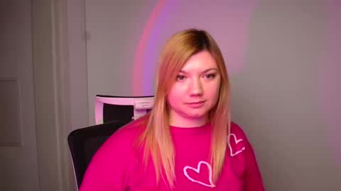 Snapshot of molly_moree chatting on 01-09-25, 03:12 Molly online show from 01-09-25, 03:12