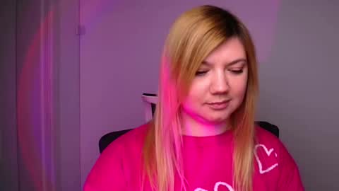 Snapshot of molly_moree chatting on 01-16-25, 12:31 Molly online show from 01-16-25, 12:31