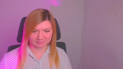 Snapshot of molly_moree chatting on 01-24-25, 12:31 Molly online show from 01-24-25, 12:31