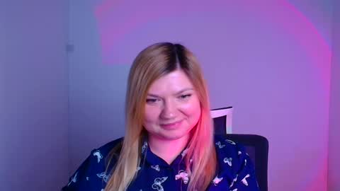 Snapshot of molly_moree chatting on 02-08-25, 03:42 Molly online show from 02-08-25, 03:42