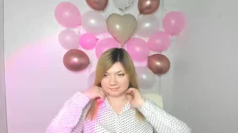 Snapshot of molly_moree chatting on 02-20-25, 05:07 Molly online show from 02-20-25, 05:07