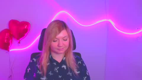 Snapshot of molly_moree chatting on 02-27-25, 09:43 Molly online show from 02-27-25, 09:43