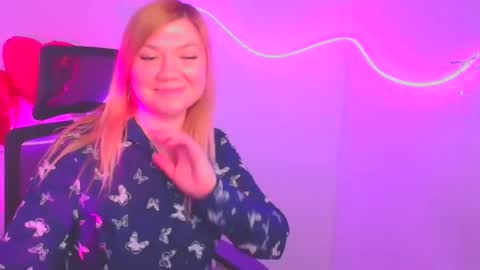 Snapshot of molly_moree chatting on 03-05-25, 03:51 Molly online show from 03-05-25, 03:51