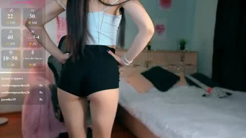 Molly online show from 06-20-26, 04:15