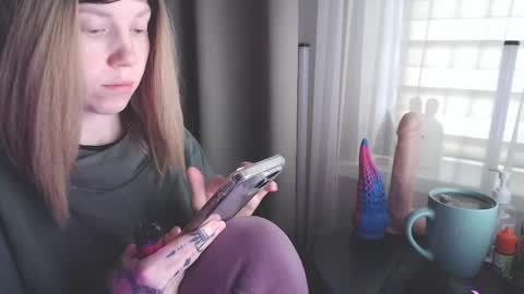 I have new photos come and see with love Molly online show from 01-22-25, 09:02