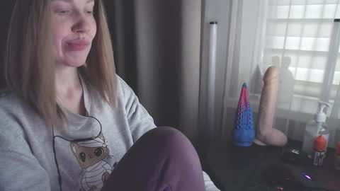 I have new photos come and see with love Molly online show from 01-25-25, 10:19