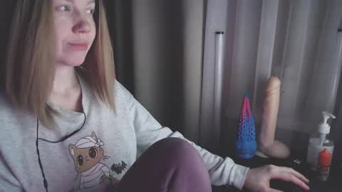 I have new photos come and see with love Molly online show from 01-26-25, 03:27