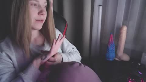 I have new photos come and see with love Molly online show from 01-26-25, 02:41