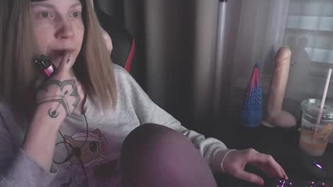 I have new photos come and see with love Molly online show from 01-27-25, 12:48