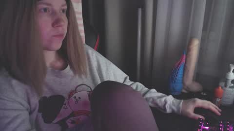 I have new photos come and see with love Molly online show from 01-29-25, 03:15