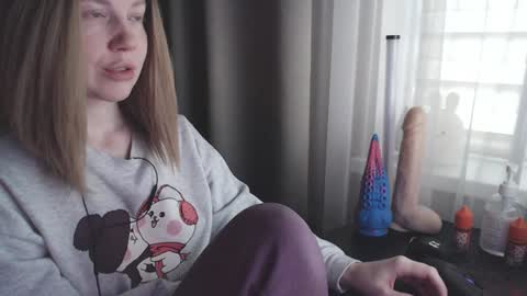 I have new photos come and see with love Molly online show from 02-02-25, 08:57