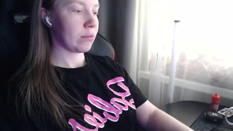 I have new photos come and see with love Molly online show from 02-18-26, 07:37