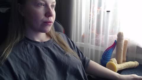 I have new photos come and see with love Molly online show from 03-15-26, 08:31