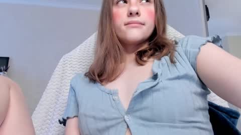 Snapshot of molly_soft chatting on 01-20-25, 07:36 Molly online show from 01-20-25, 07:36