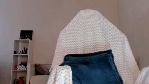 Snapshot of molly_soft chatting on 03-06-25, 07:14 Molly online show from 03-06-25, 07:14