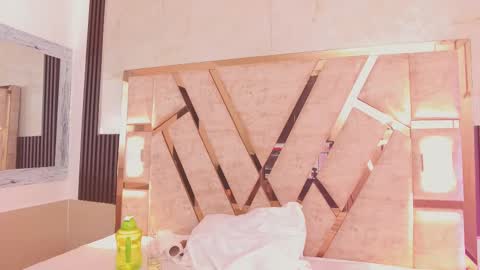 Yuli online show from 10-10-25, 01:48