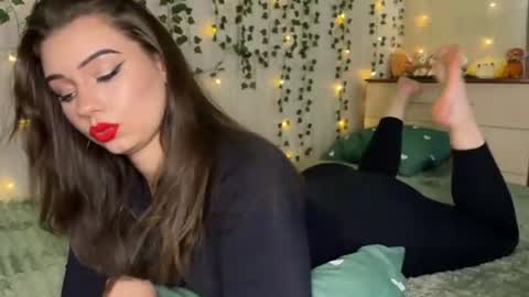 Molly online show from 07-18-26, 11:25
