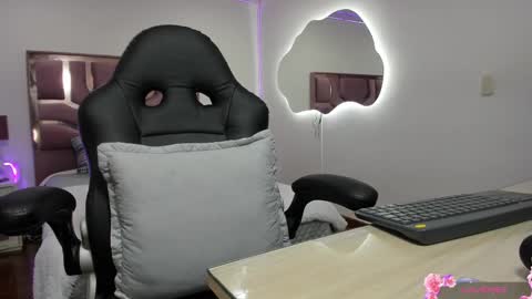 Molly  online show from 02-25-25, 02:33