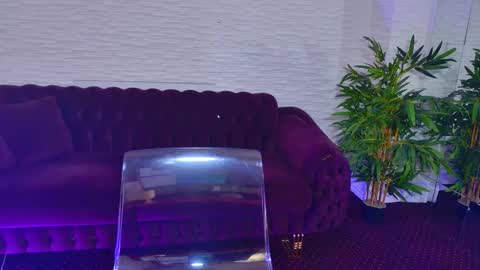 Julia online show from 02-04-26, 08:25