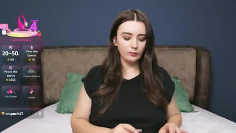 Snapshot of mollygreens chatting on 10-19-25, 07:03 Molly online show from 10-19-25, 07:03