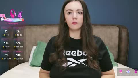 Snapshot of mollygreens chatting on 10-27-25, 09:19 Molly online show from 10-27-25, 09:19