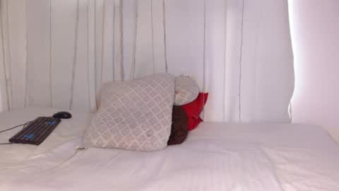  MOLLY  GUNSG online show from 01-28-25, 10:01